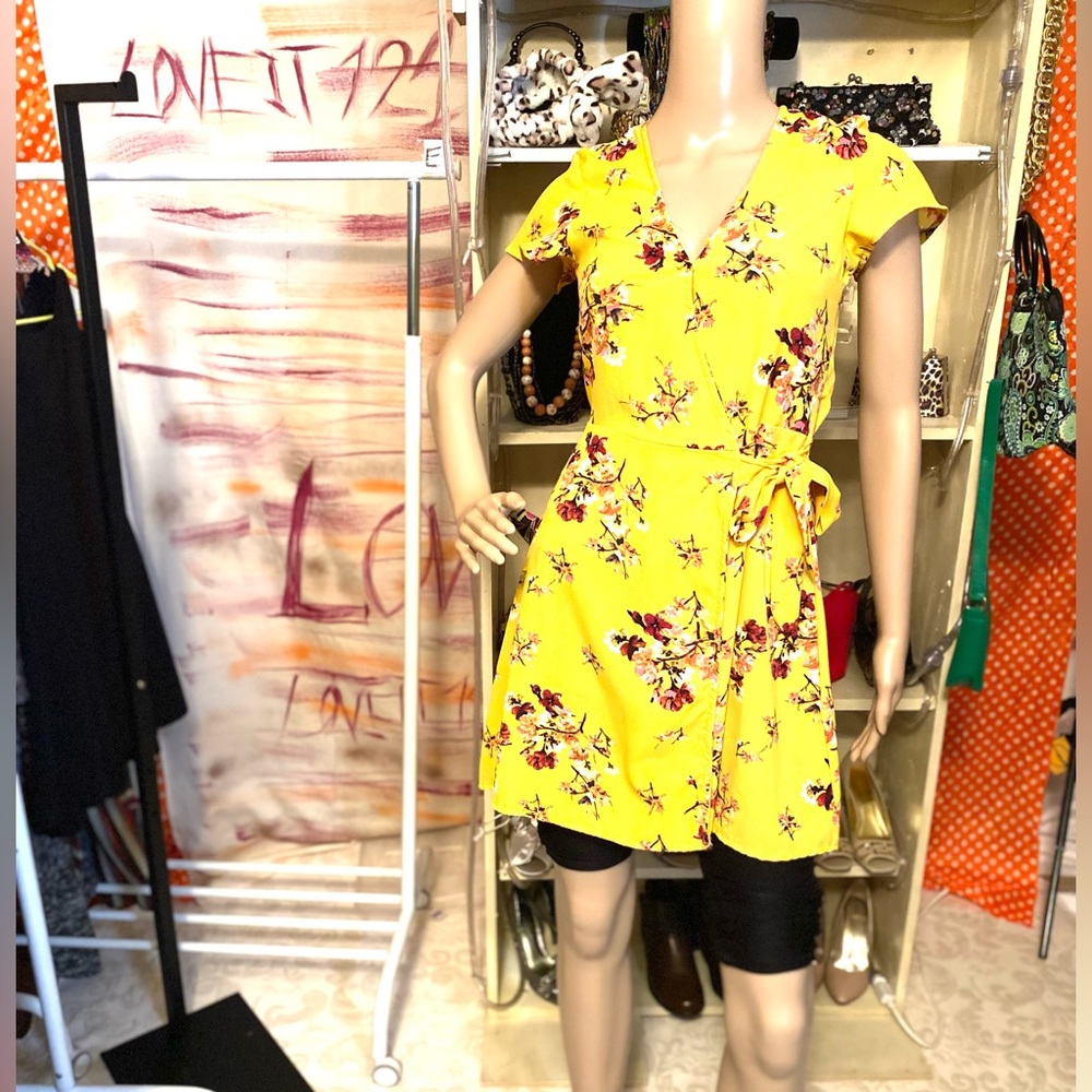 144 Yellow dress size 2